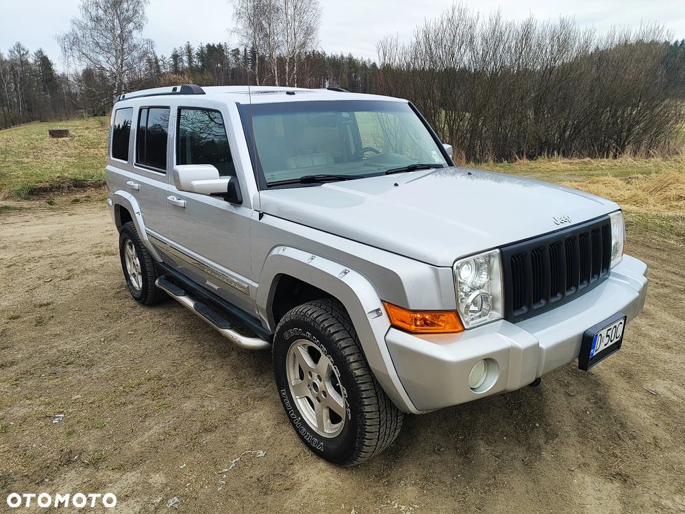 Jeep Commander 5.7 V8 HEMI Automatik Limited - 2