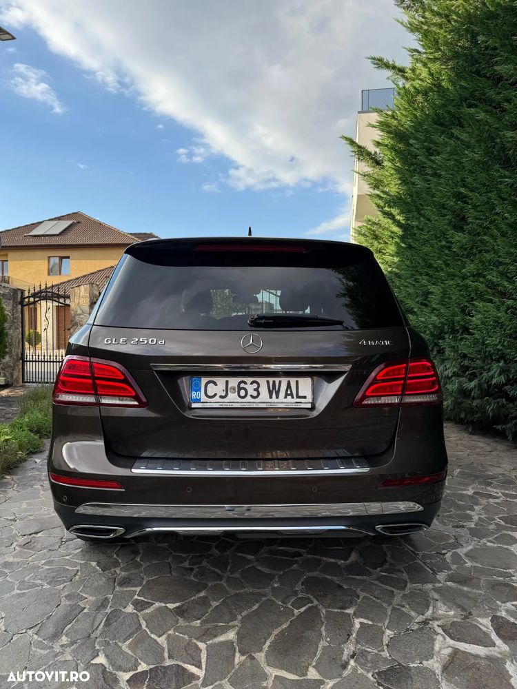 Mercedes-Benz GLE 250 d 4MATIC - 5