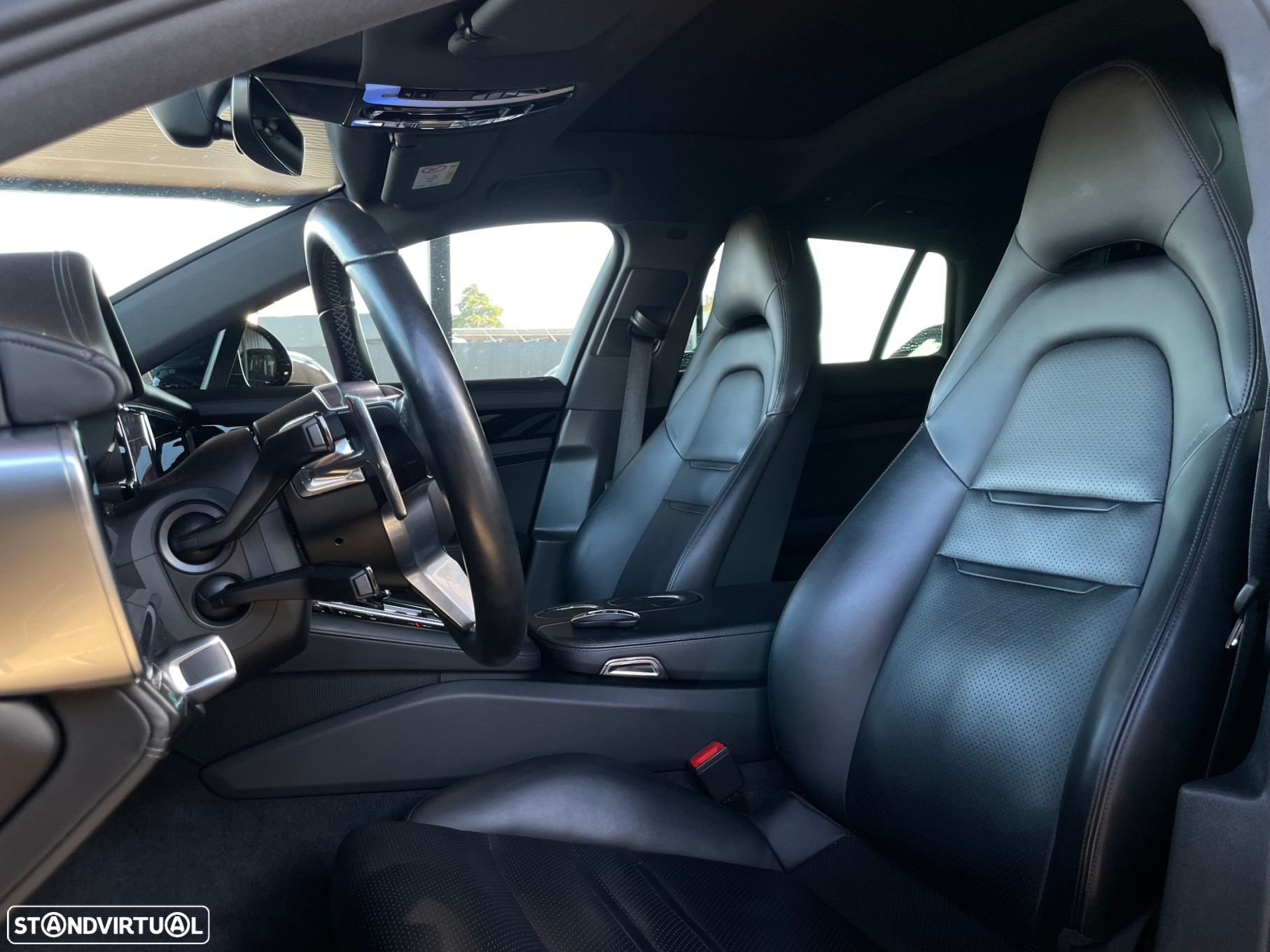 Porsche Panamera Sport Turismo 4 E-Hybrid - 15