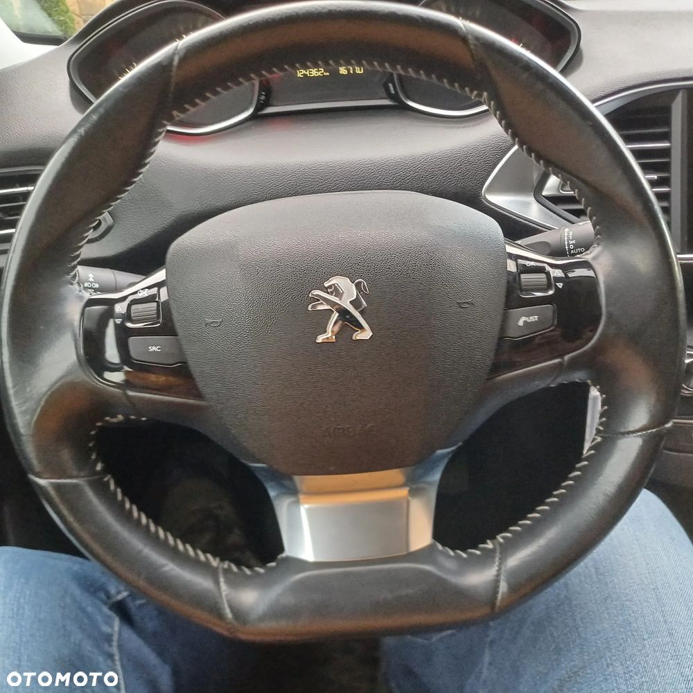 Peugeot 308 1.6 HDi Premium - 16