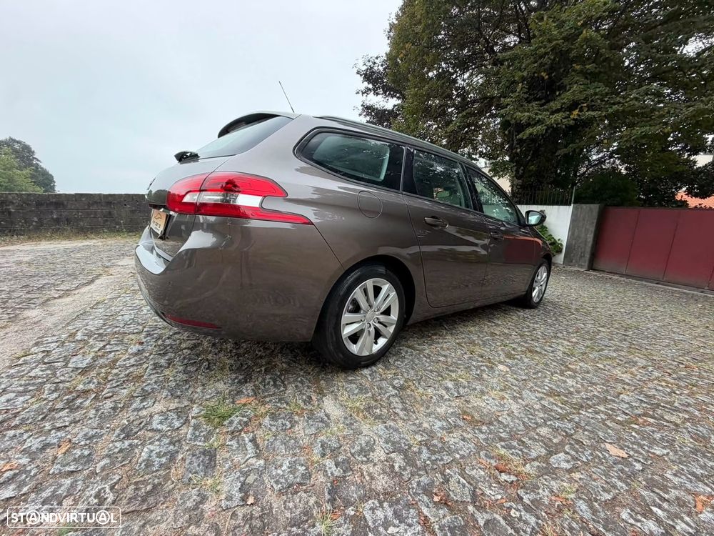 Peugeot 308 - 5
