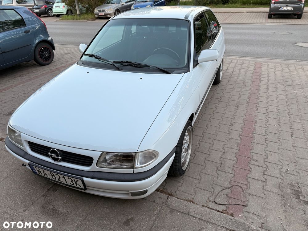 Opel Astra 2.0 GSI - 2