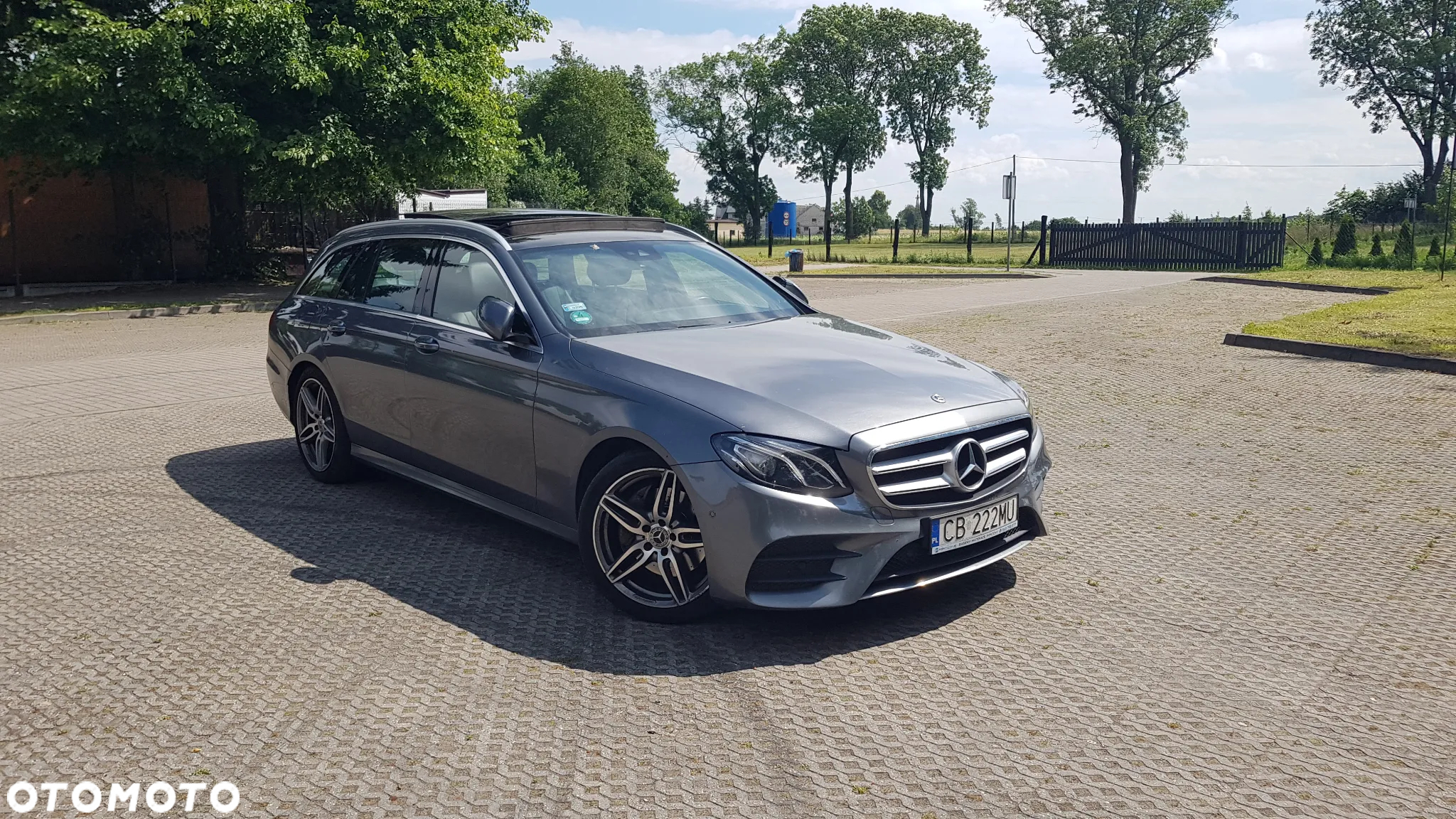 Mercedes-Benz Klasa E 220 d T 9G-TRONIC AMG Line - 2