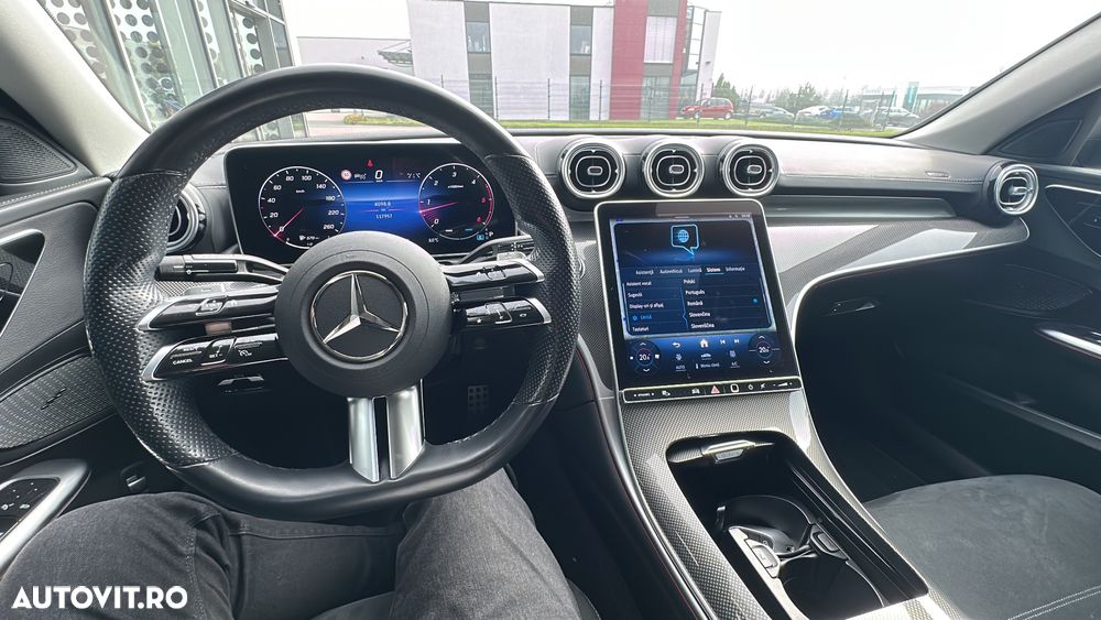 Mercedes-Benz C 220 d 4Matic T 9G-TRONIC AMG Line - 8