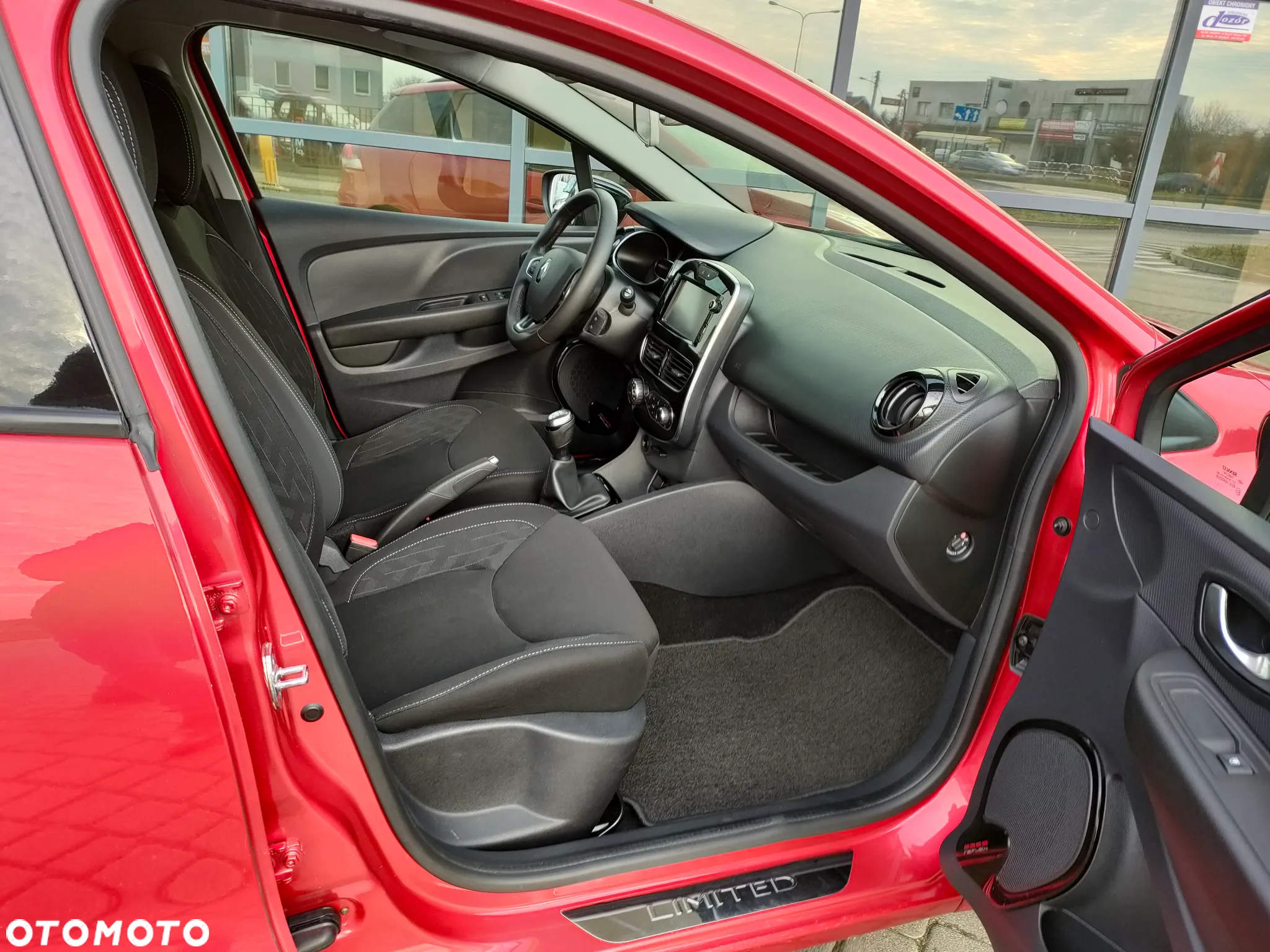 Renault Clio Grandtour Energy TCe 90 Start & Stop LIMITED 2018 - 26