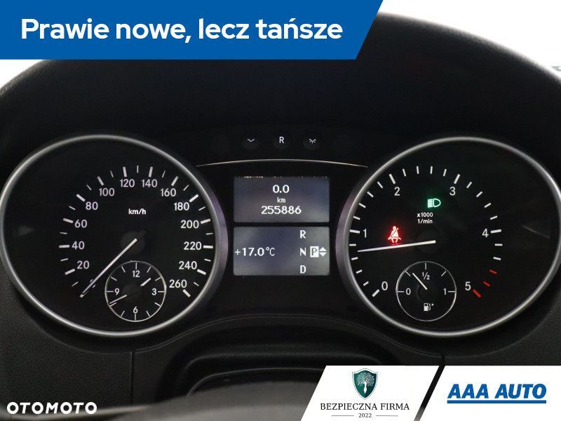 Mercedes-Benz ML - 13