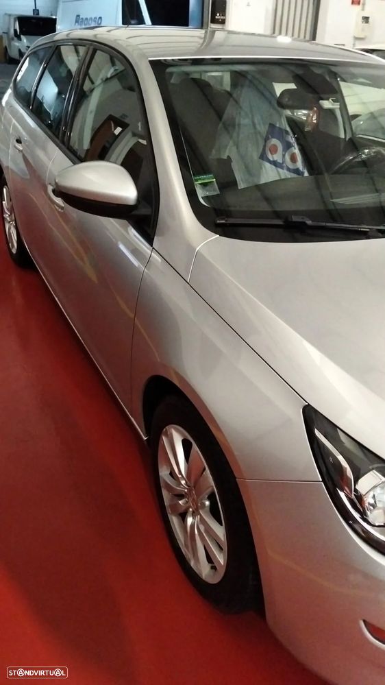 Peugeot 308 SW - 12