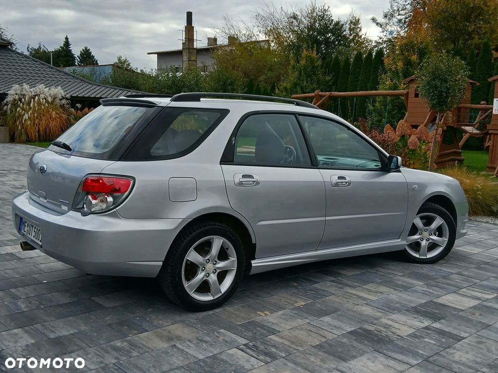 Subaru Impreza SW 2.0 RS - 3