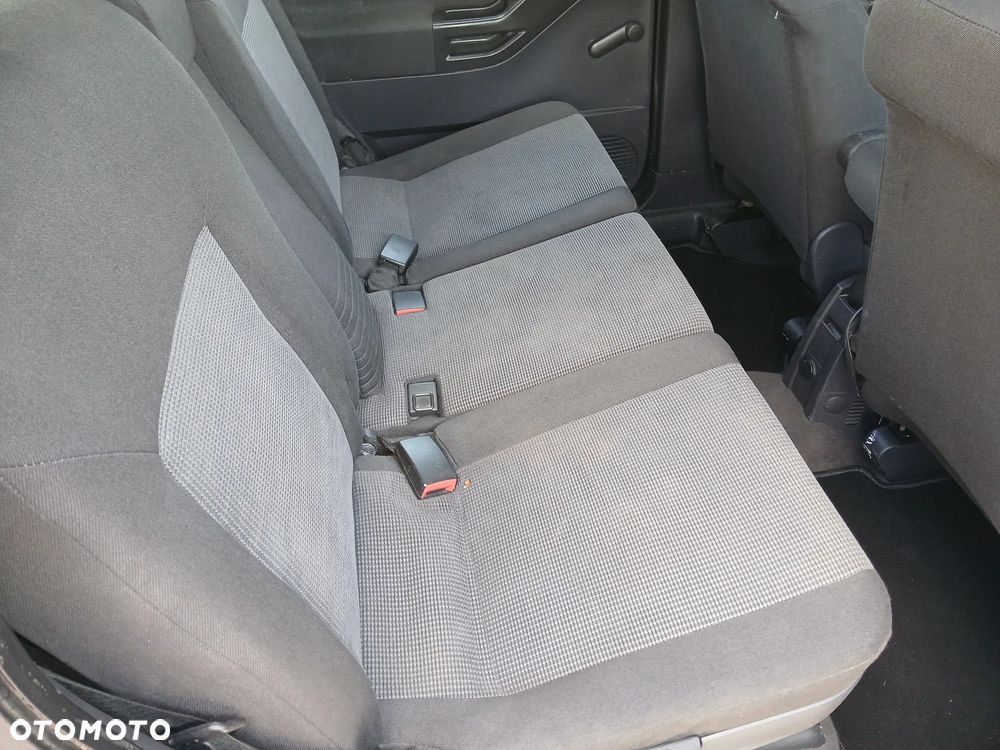 Opel Meriva - 12