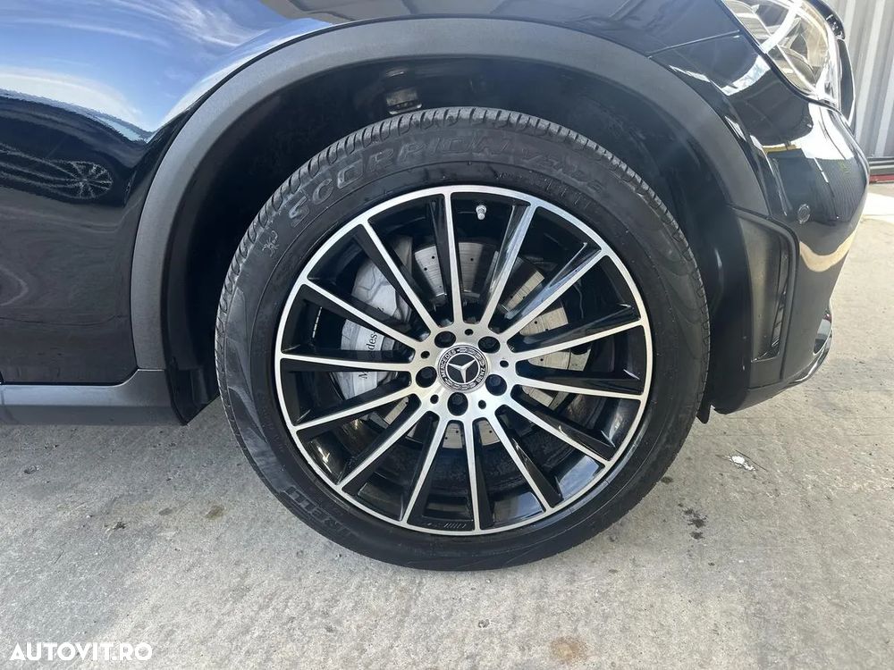 Mercedes-Benz GLC 200 4Matic 9G-TRONIC AMG Line - 17