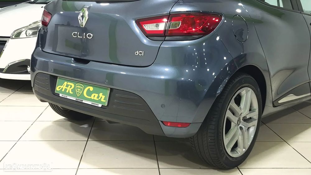 Renault Clio dCi 75 Stop & Start Expression - 25