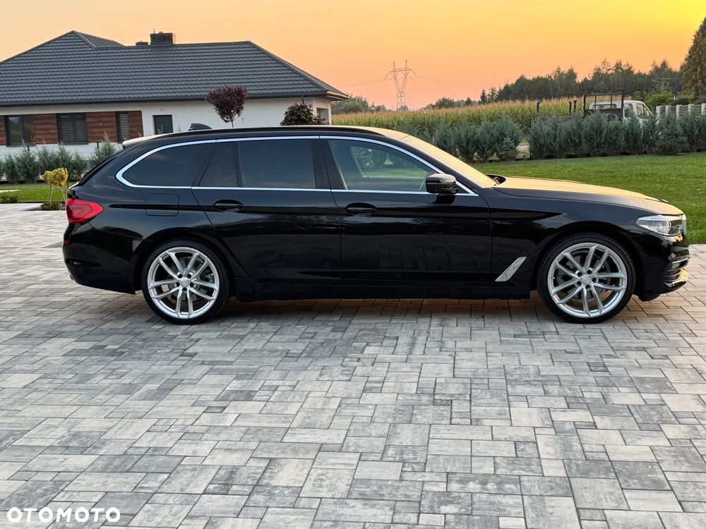 BMW Seria 5 520d xDrive Touring Luxury Line - 10
