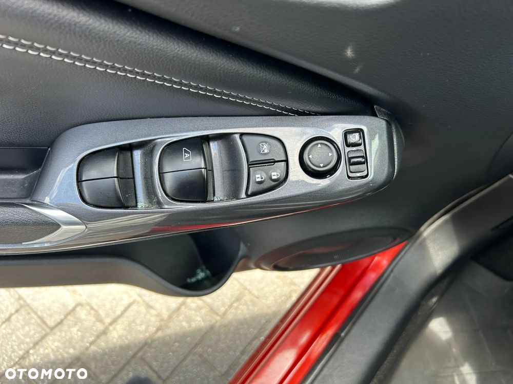 Nissan Juke 1.0 DIG-T N-Connecta - 32