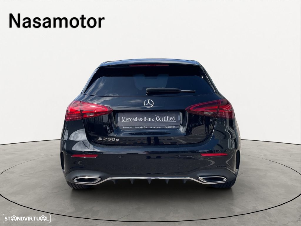Mercedes-Benz A 250 e - 3