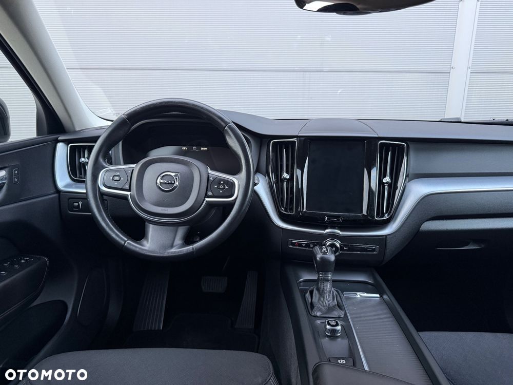 Volvo XC 60 D4 AWD Geartronic Momentum - 22