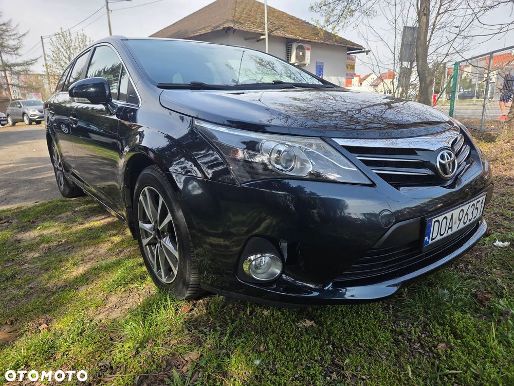 Toyota Avensis Touring Sports 1.8 Business Edition - 9