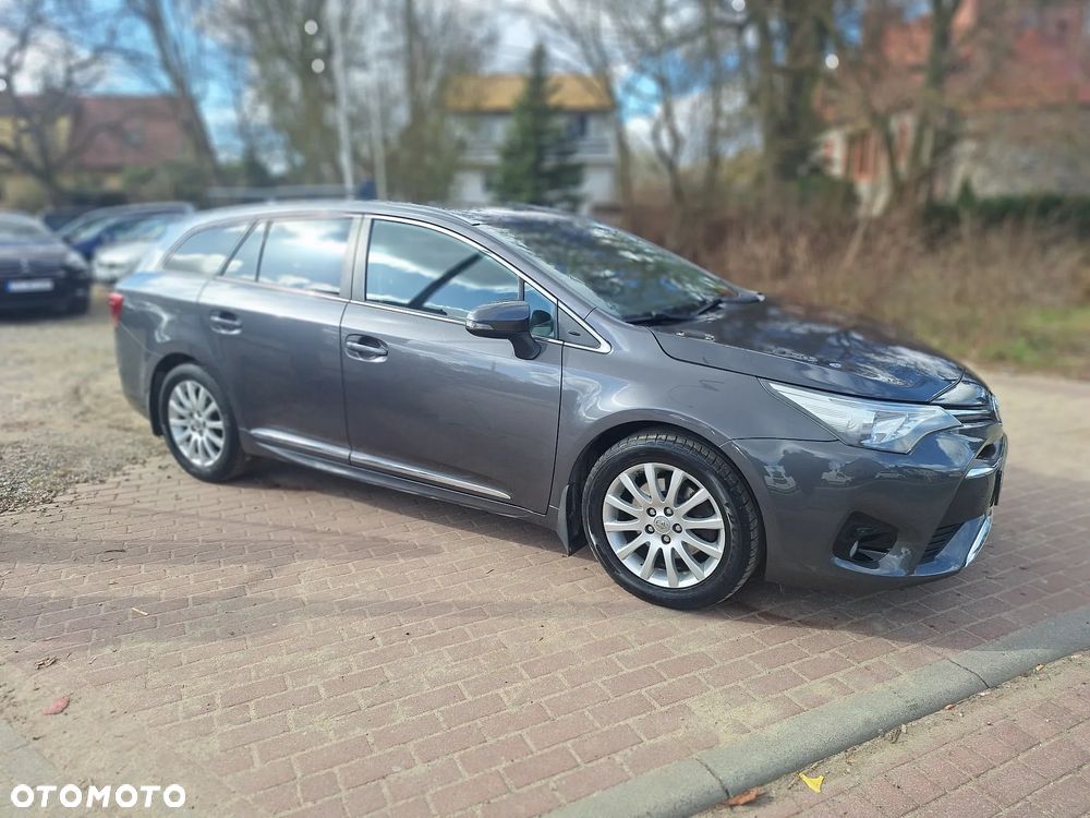 Toyota Avensis 2.0 D-4D Active Business - 7