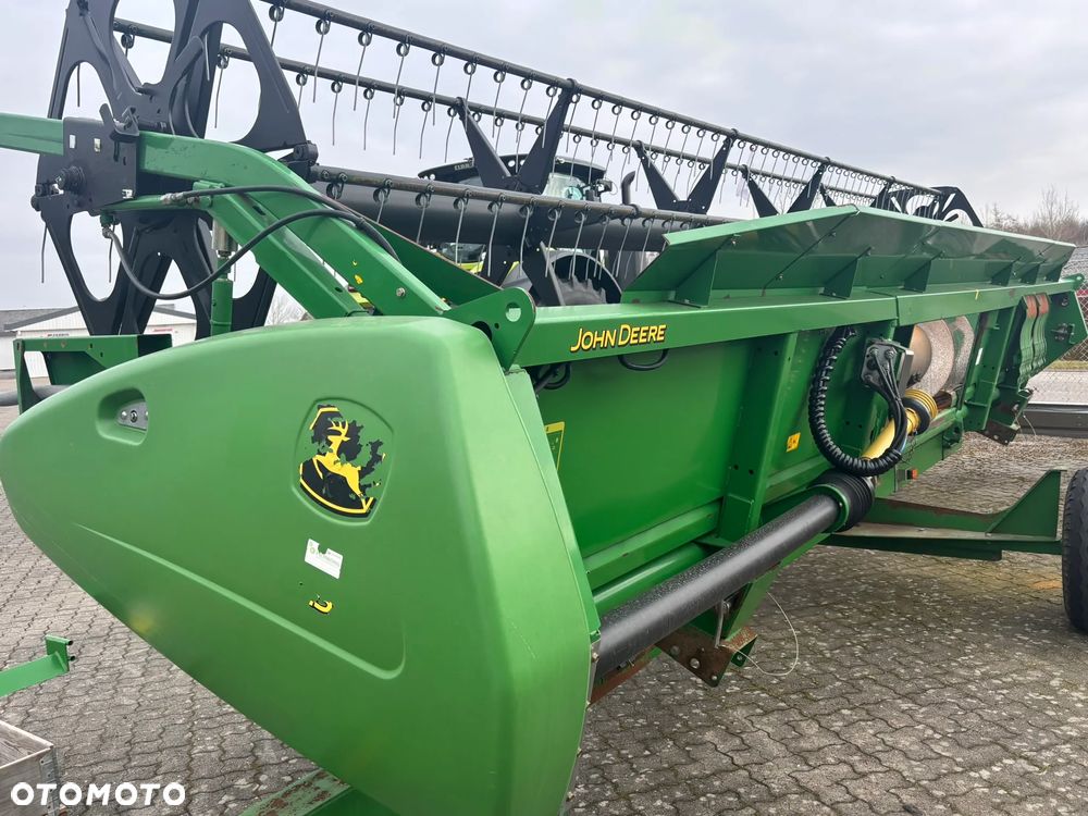 John Deere T660i - 32