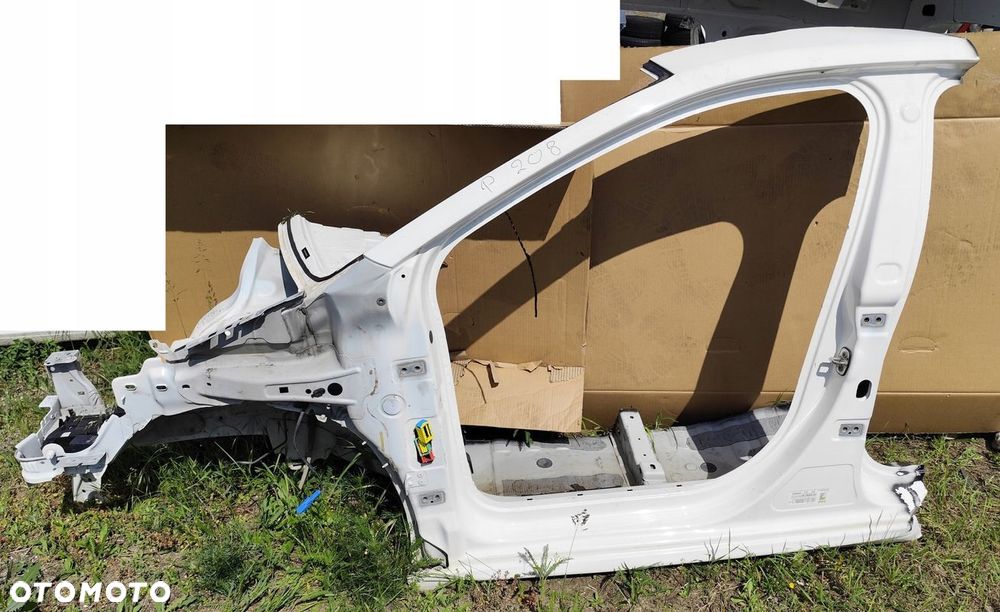 PEUGEOT 208 5D ĆWIARTKA PRZÓD LEWA SŁUPEK PRÓG - 1