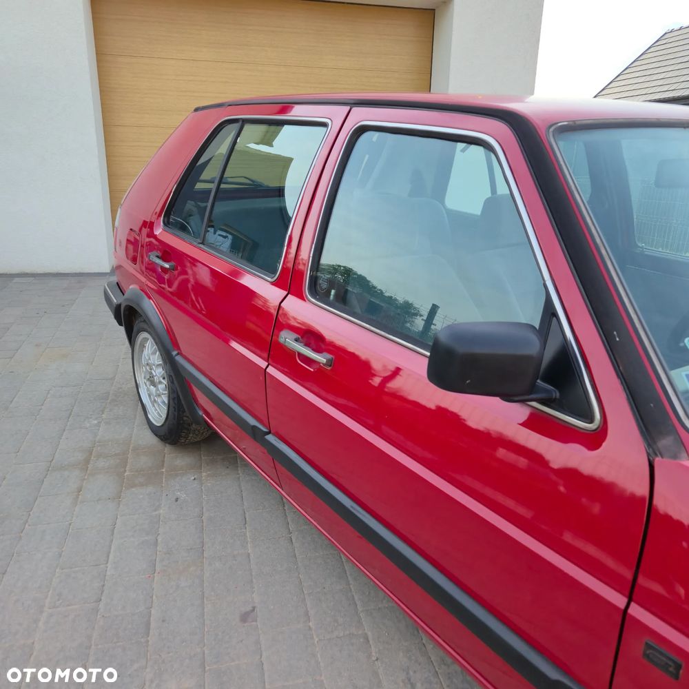 Volkswagen Golf - 13