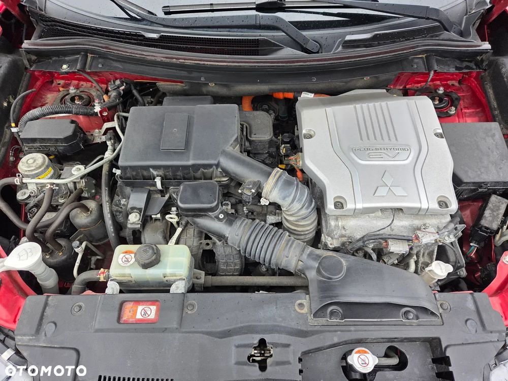 Mitsubishi Outlander - 37
