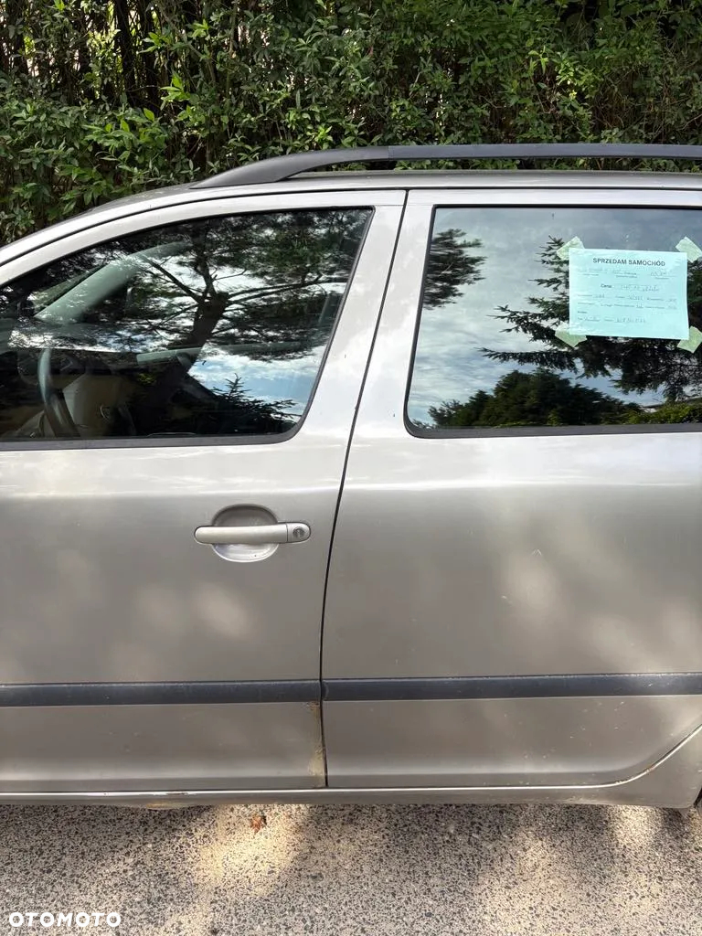 Skoda Octavia 1.6 FSI Ambiente - 4