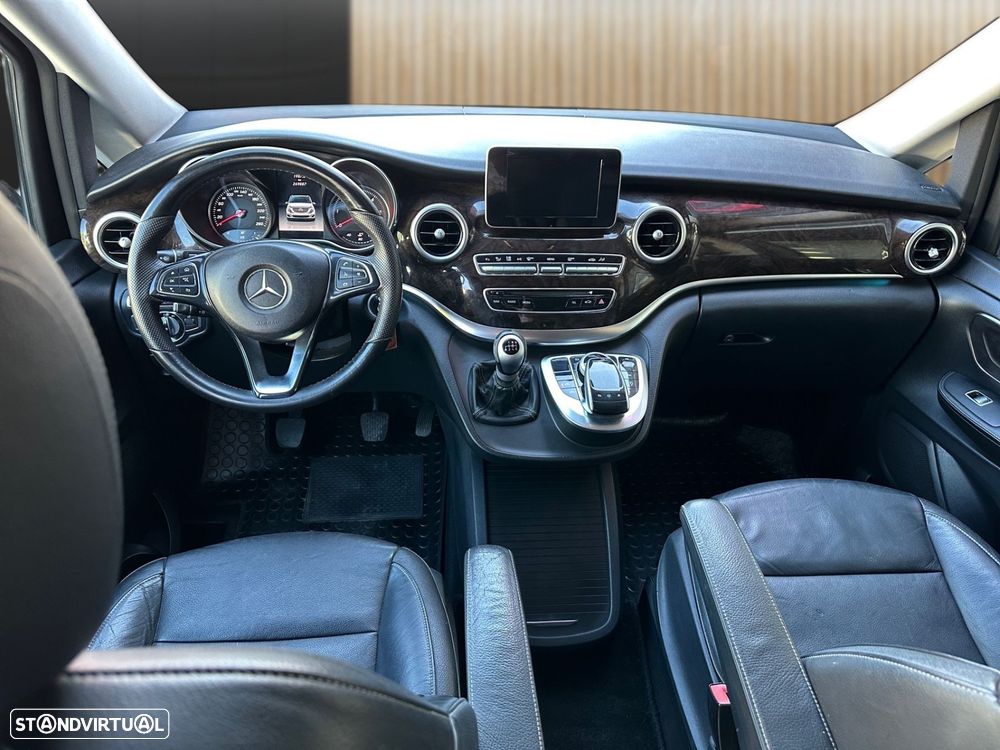Mercedes-Benz V 220 CDi Avantgarde - 11