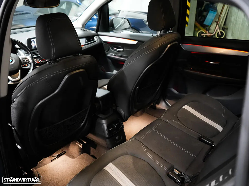 BMW 216 Gran Tourer d 7L Line Sport - 32