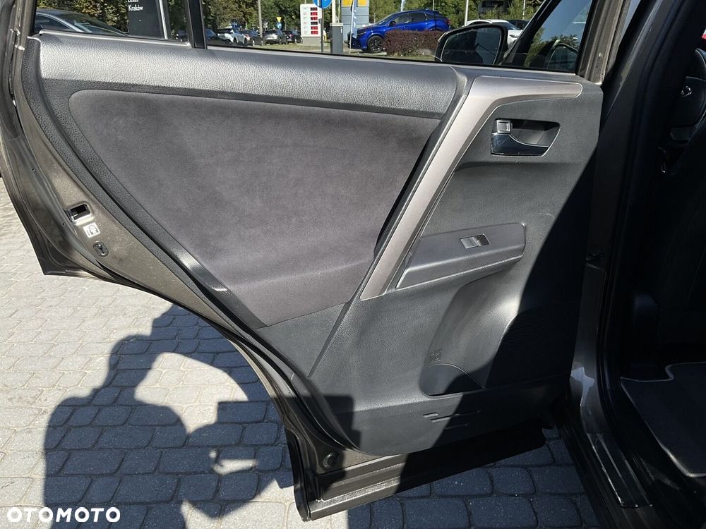 Toyota RAV4 Hybrid Prestige 4x4 - 15