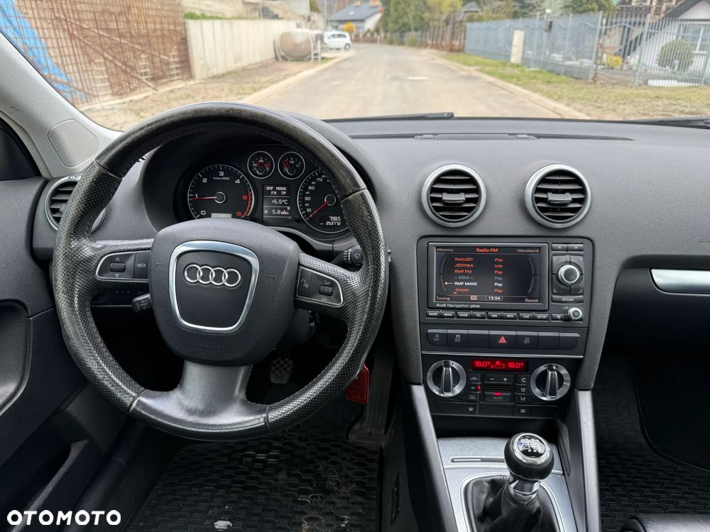 Audi A3 Sportback 2.0 TDI DPF Ambiente - 19