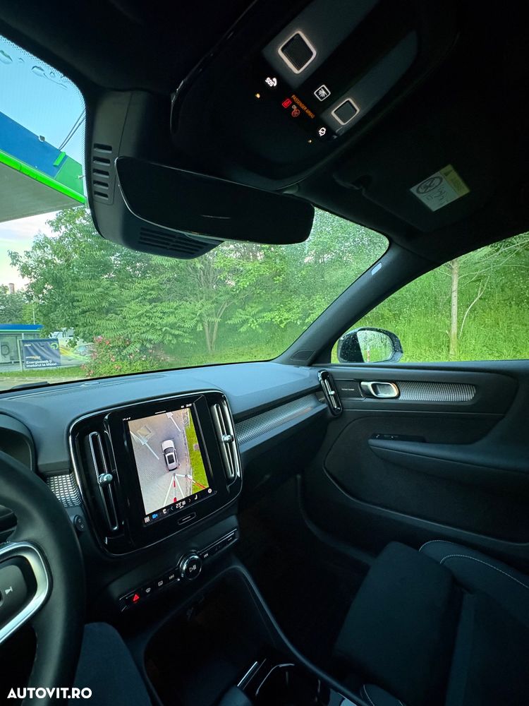 Volvo XC 40 B4 AT8 AWD Mild Hybrid R-Design - 22