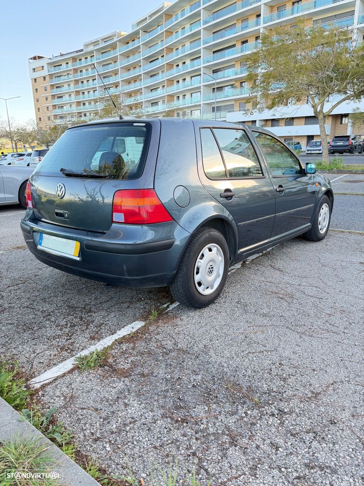 VW Golf 1.4i Confortline - 9