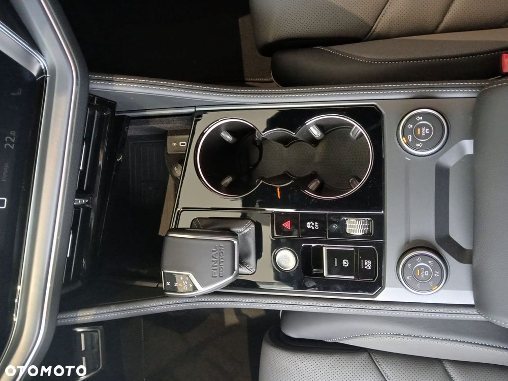 Volkswagen Touareg - 22