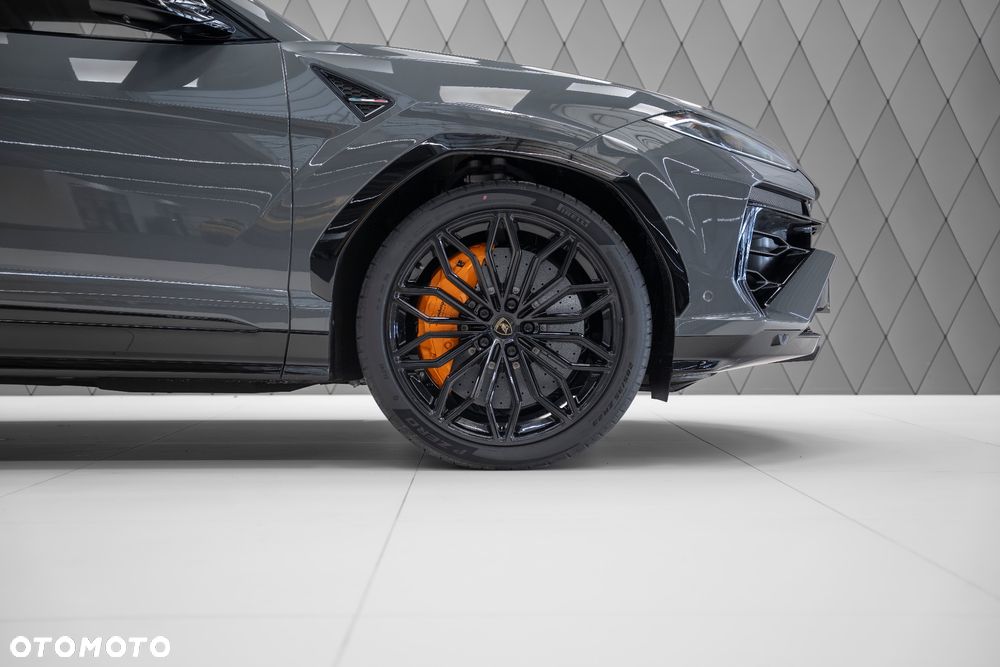 Lamborghini Urus - 7
