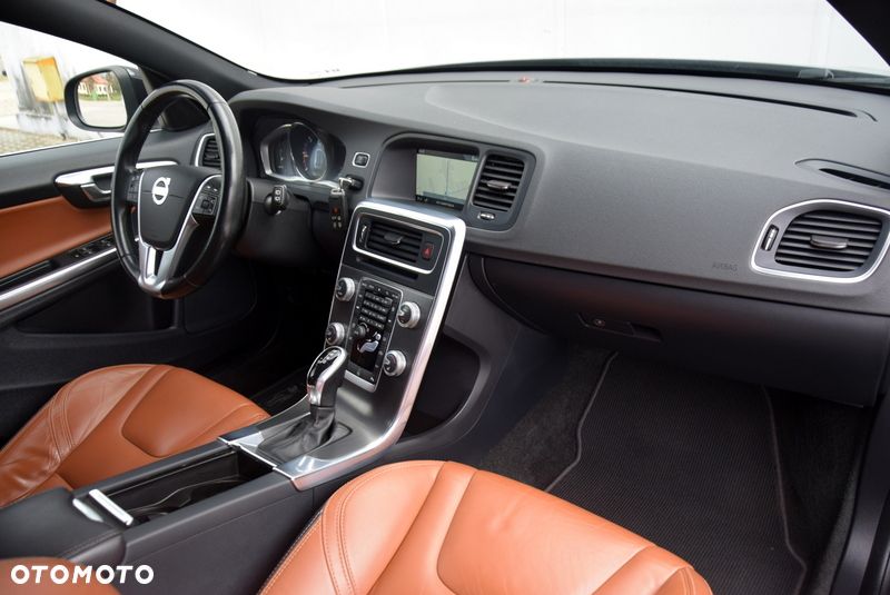 Volvo V60 D4 Drive-E Summum - 33