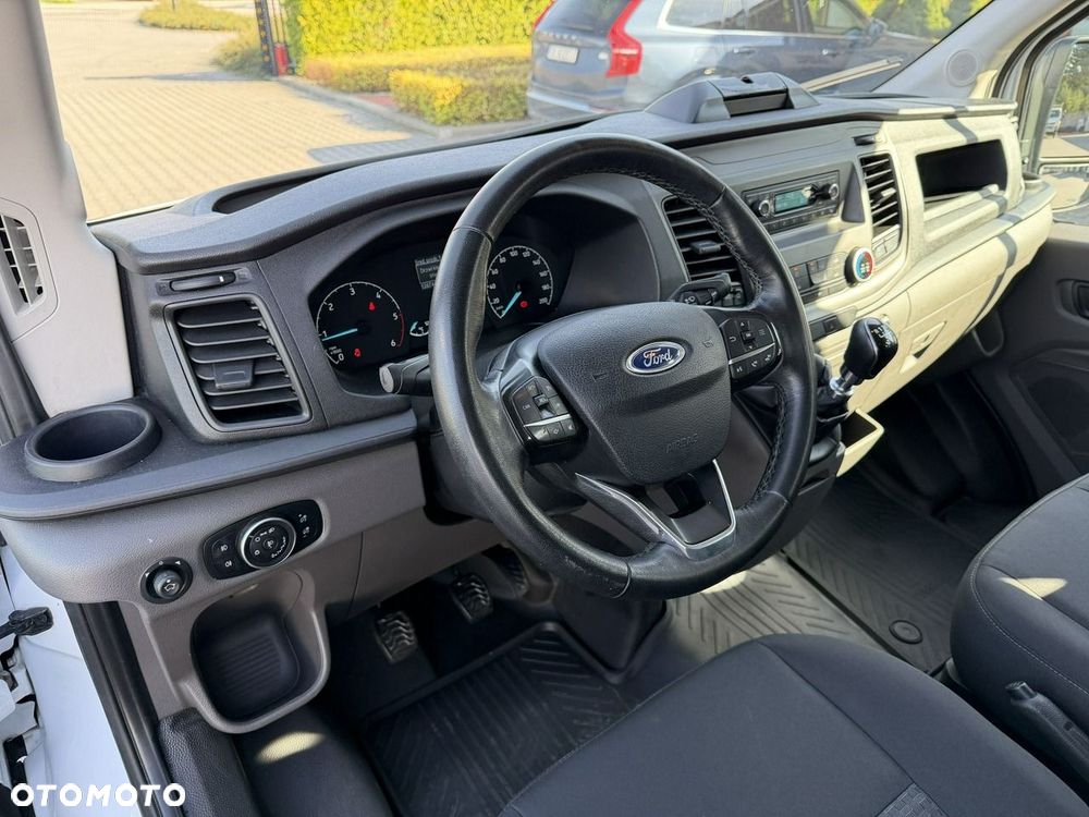 Ford Transit - 19