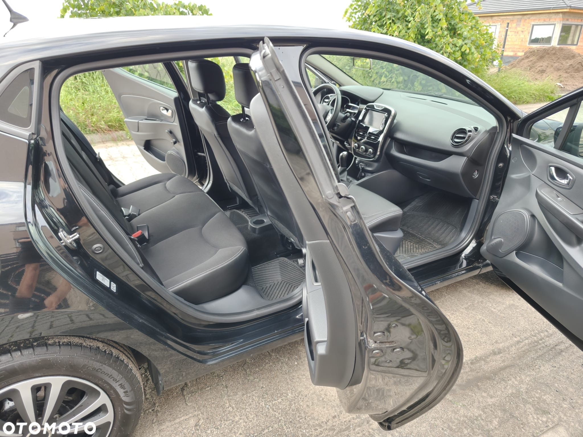 Renault Clio - 27