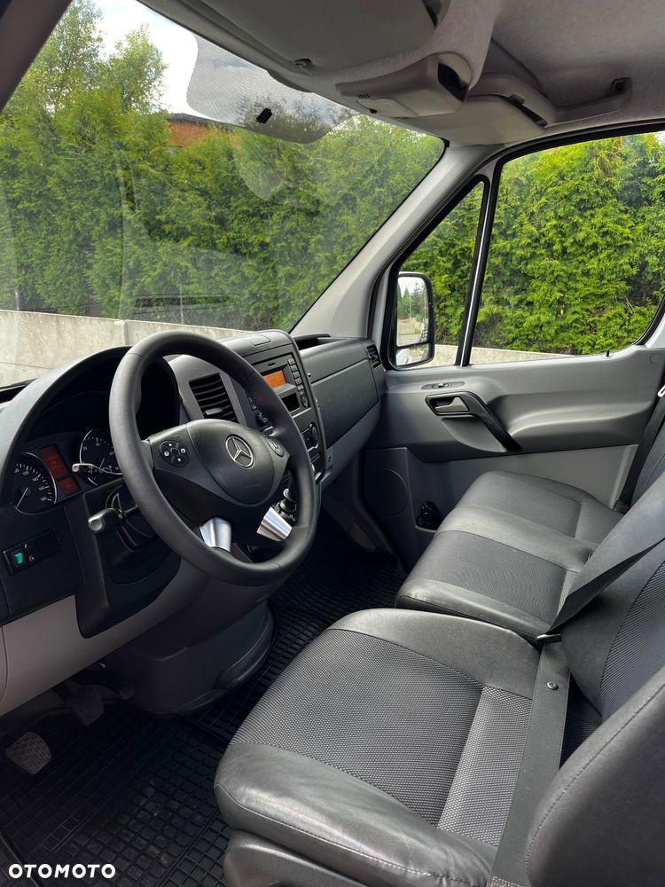 Mercedes-Benz Sprinter - 7