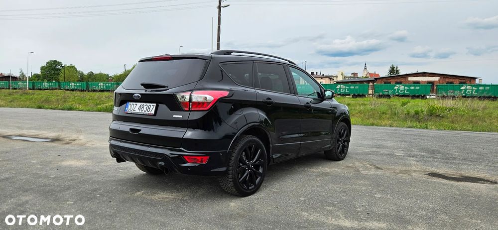 Ford Kuga 1.5 EcoBoost 2x4 ST-Line - 17