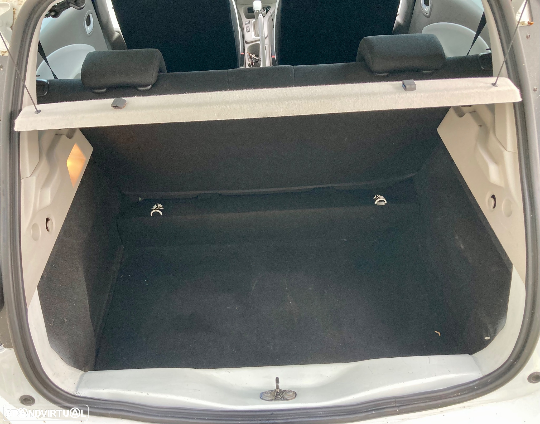 Renault Zoe (c/ Bateria) Life - 9