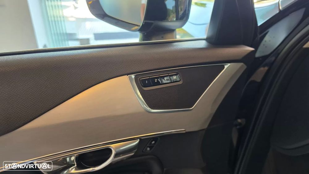 Volvo XC 90 2.0 D4 Momentum - 39