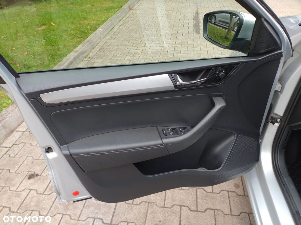 Skoda RAPID 1.6 TDI Ambition - 13