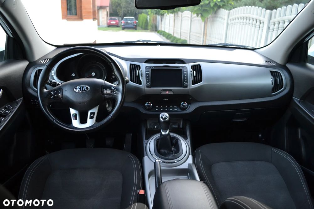 Kia Sportage 1.7 CRDI 2WD Dream-Team Edition - 9