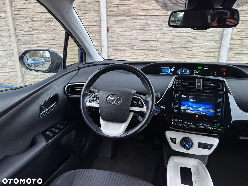 Toyota Prius 1.8 Hybrid Premium - 23