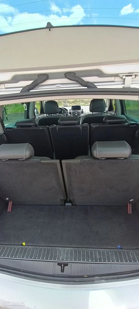 Opel Zafira 1.6 CDTi Cosmo - 9