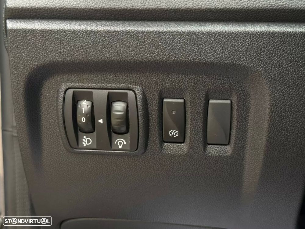 Renault Captur 1.5 dCi EDC - 34