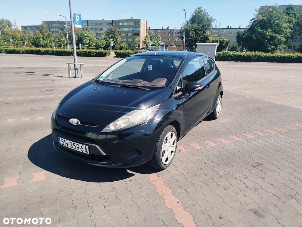 Ford Fiesta 1.25 Ambiente - 2