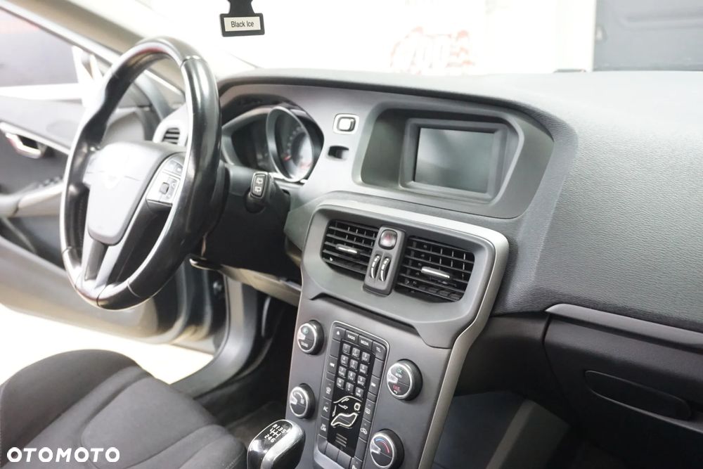 Volvo V40 D2 Kinetic - 21