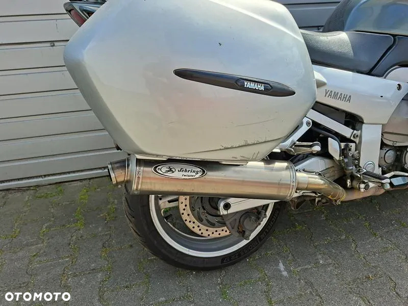 Yamaha FJR - 4