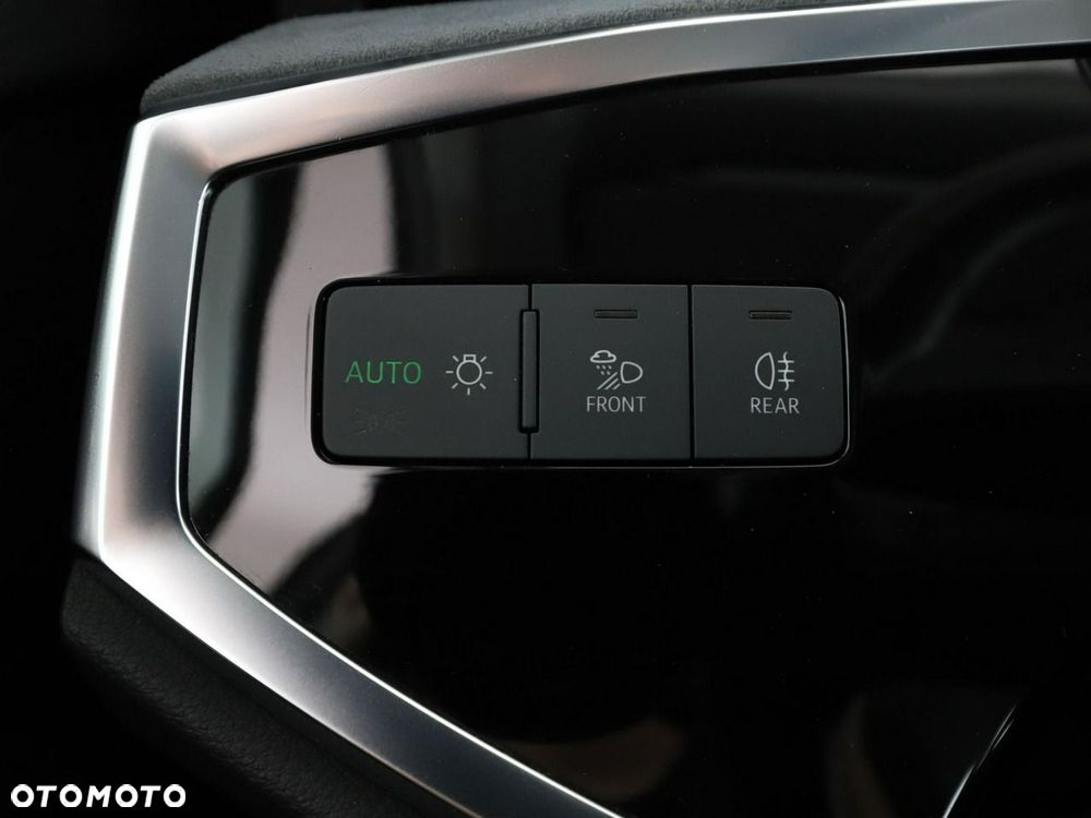 Audi Q3 40 TFSI Quattro S tronic S line - 34